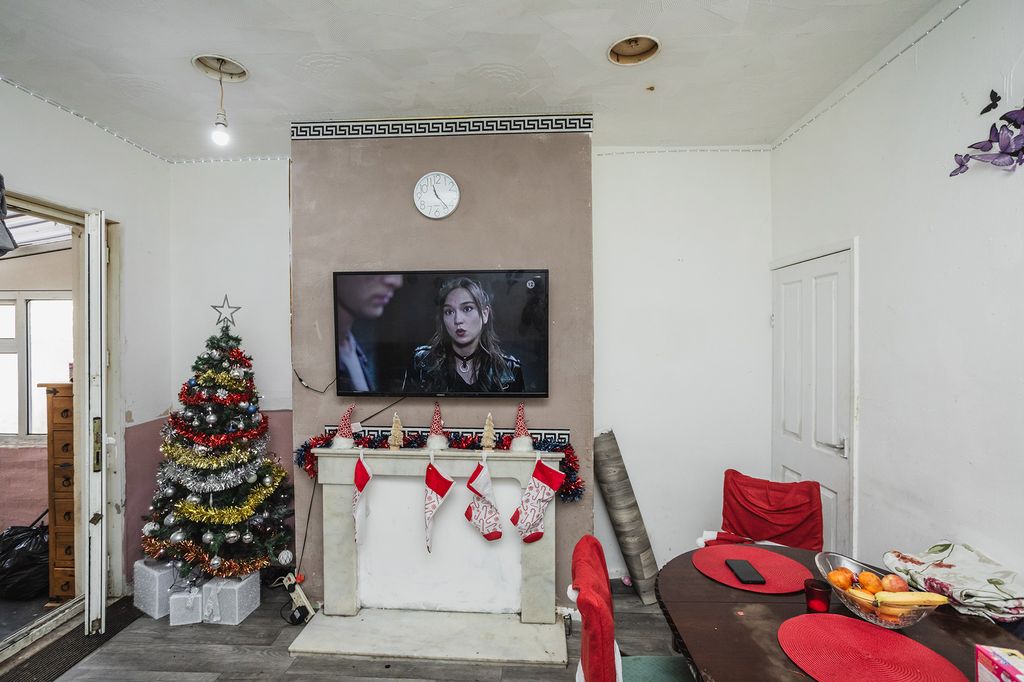 Property photo 3 of 34