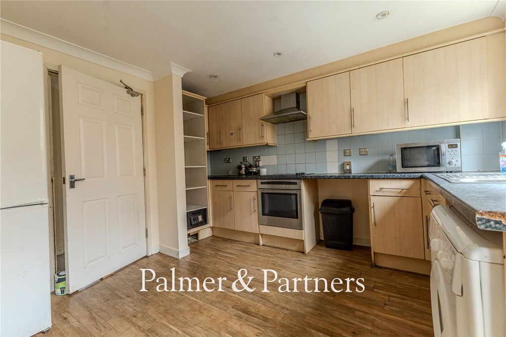 Property photo 3 of 11 Picture No. 02