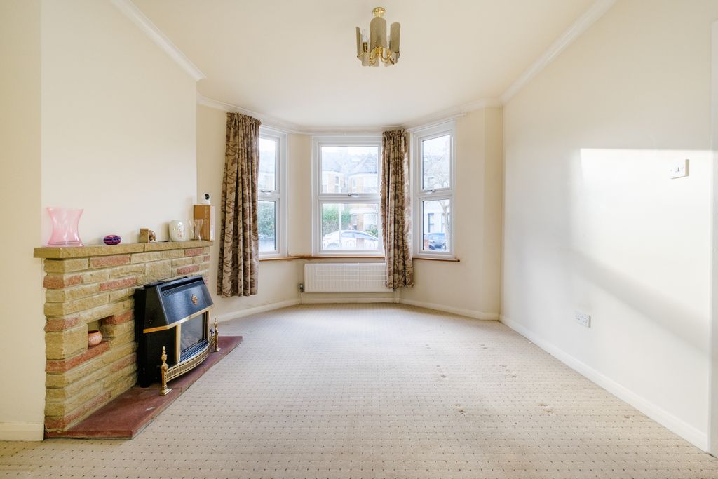 Property photo 3 of 19