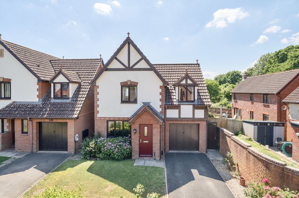 Property photo 1 of 23 1320524-1-686Fd1c...