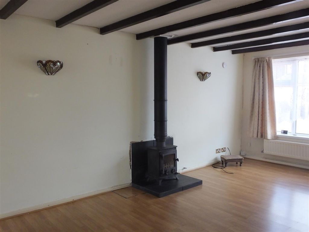 Property photo 3 of 13 Lounge 2.Jpg