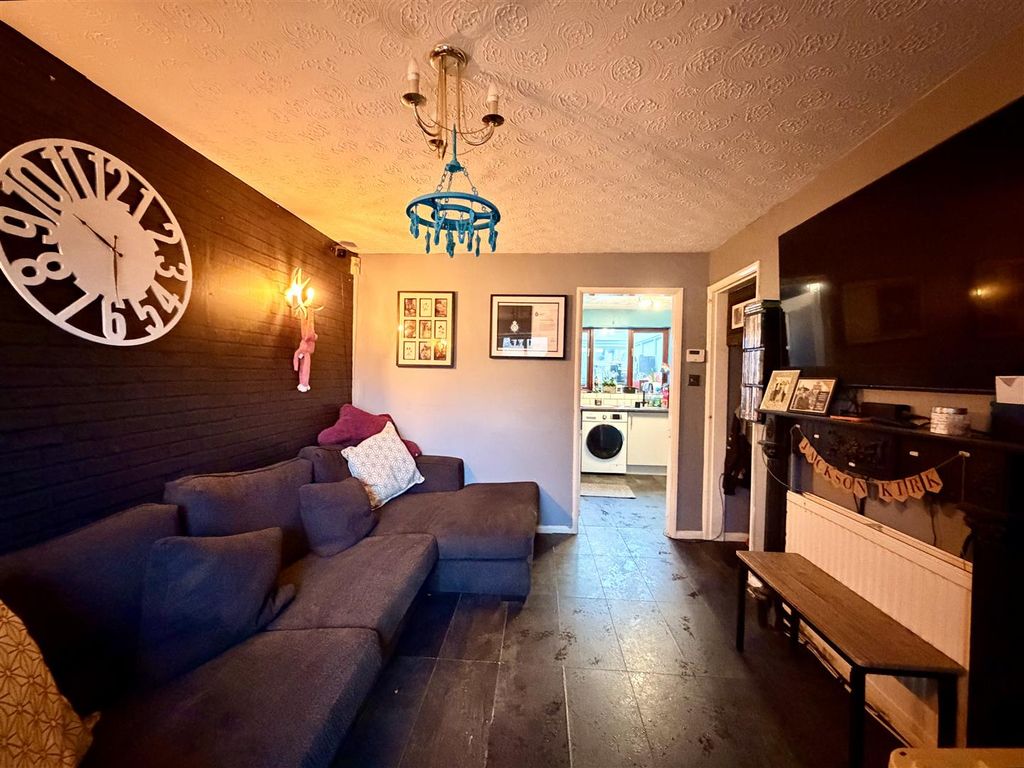 Property photo 3 of 14 3