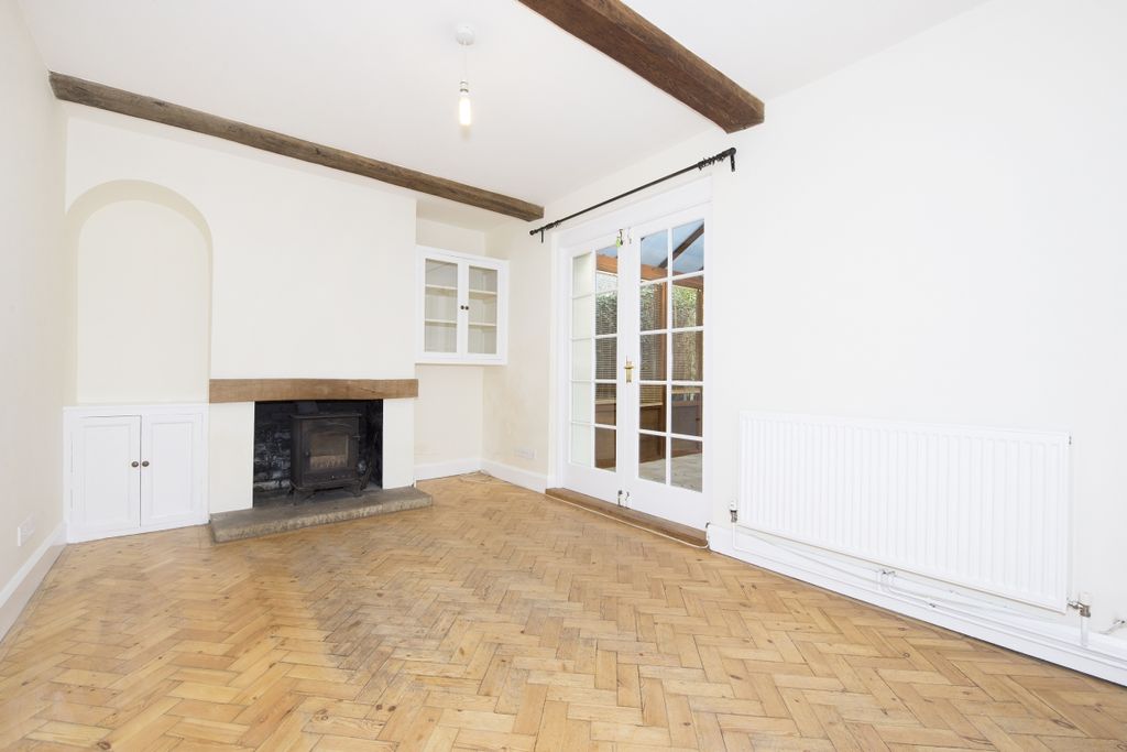 Property photo 2 of 10 Image (112)