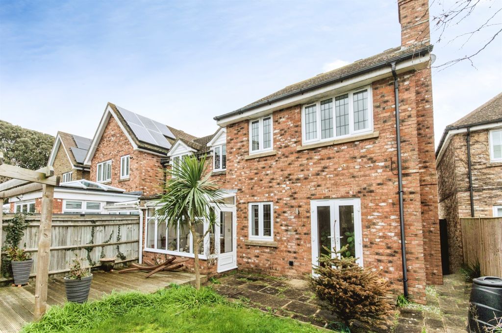 Property photo 2 of 22