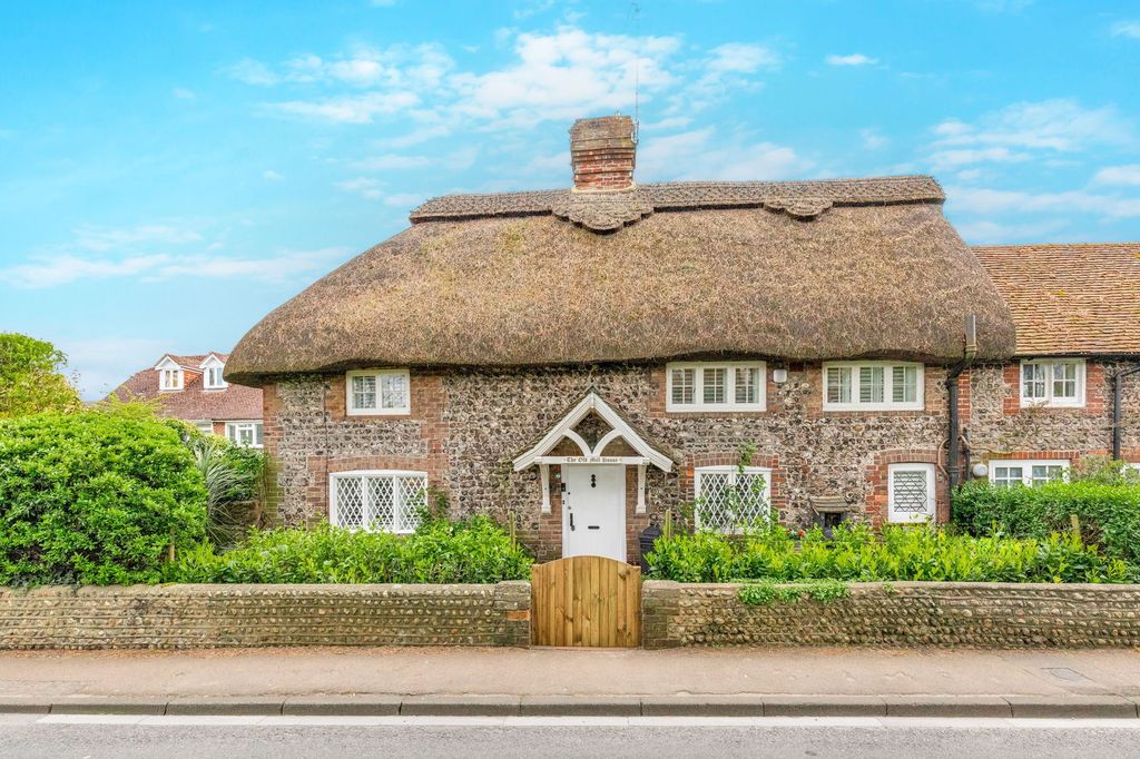 Property photo 1 of 34