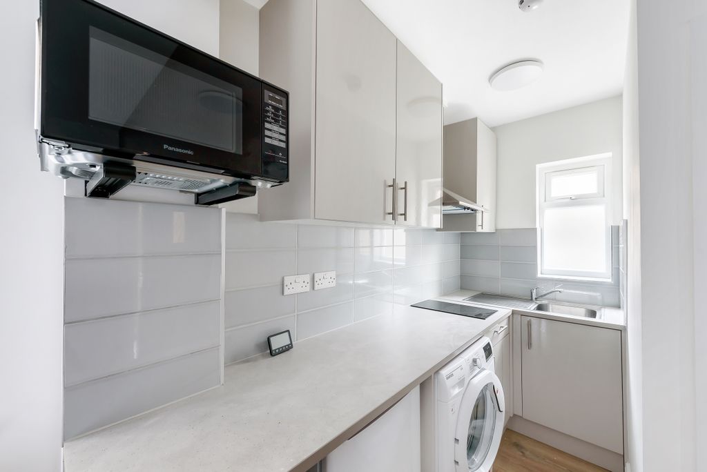 Property photo 2 of 6 813606 (1)