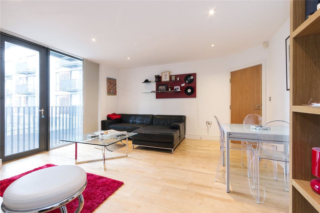 Property photo 2 of 10 Reception Room