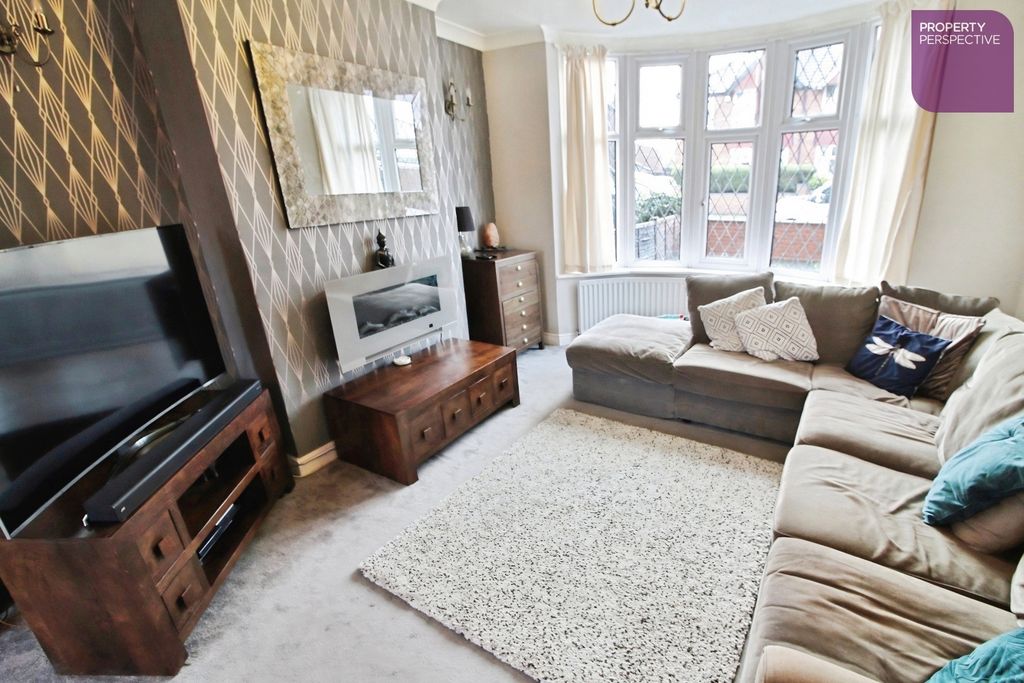 Property photo 3 of 16 Lounge Dining Room