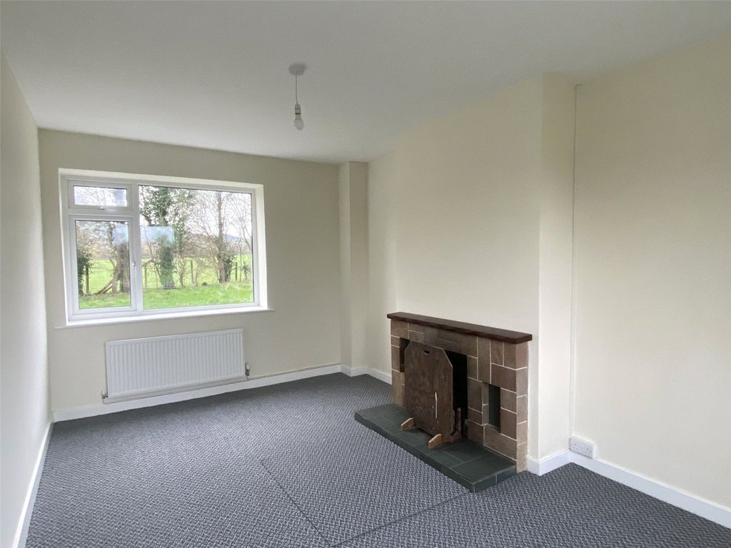 Property photo 2 of 12 Picture No. 04