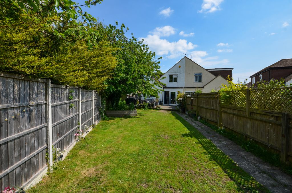 Property photo 3 of 24