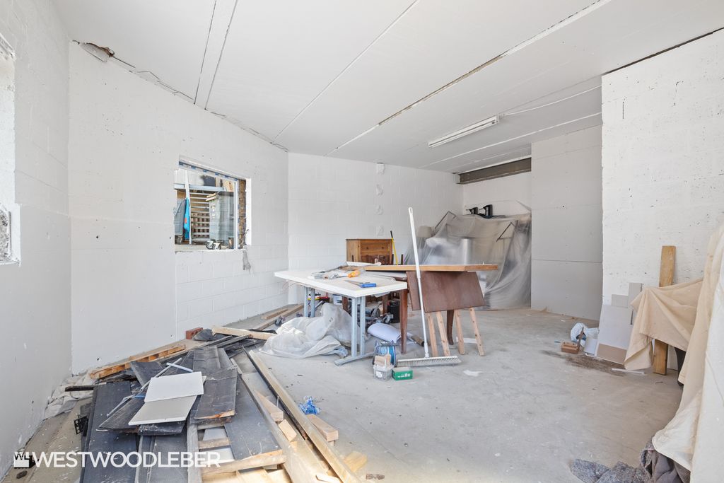 Property photo 3 of 10 Marketcourt_2