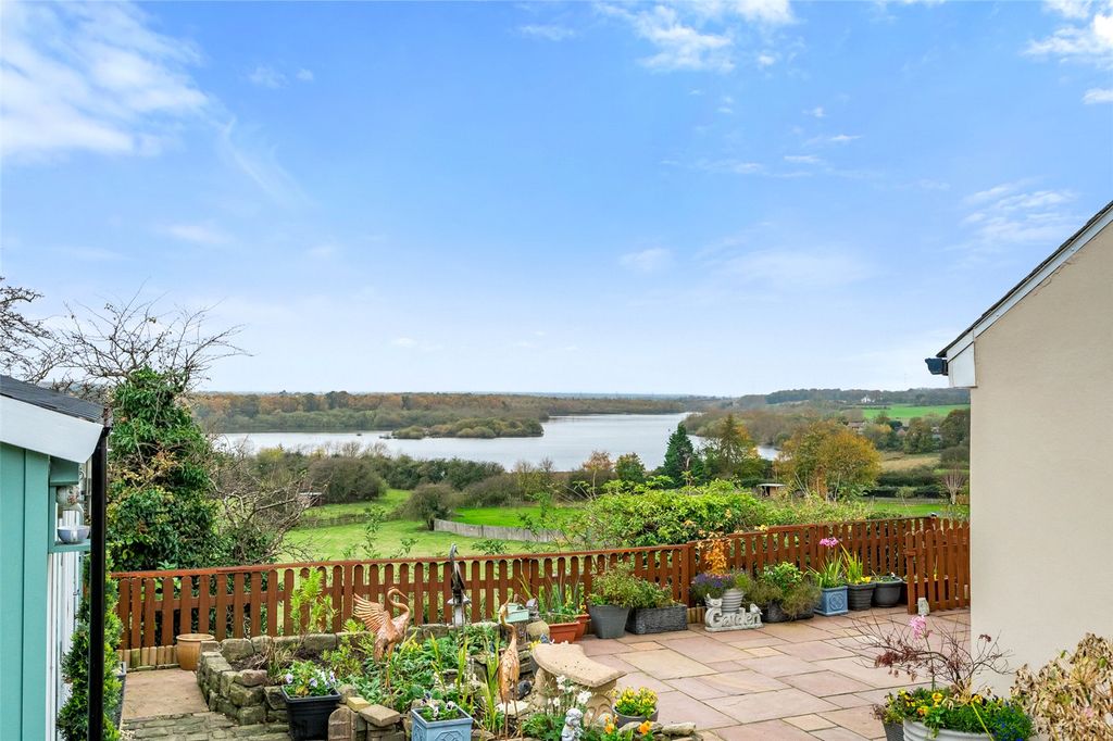Property photo 2 of 45 Picture No. 46