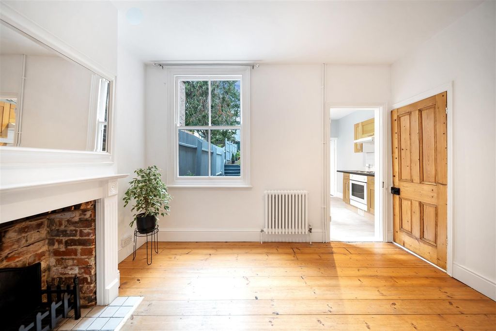 Property photo 3 of 14 Maltings Terrace Re-Edit-3.Jpg