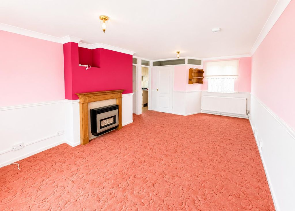Property photo 3 of 12 5.Png