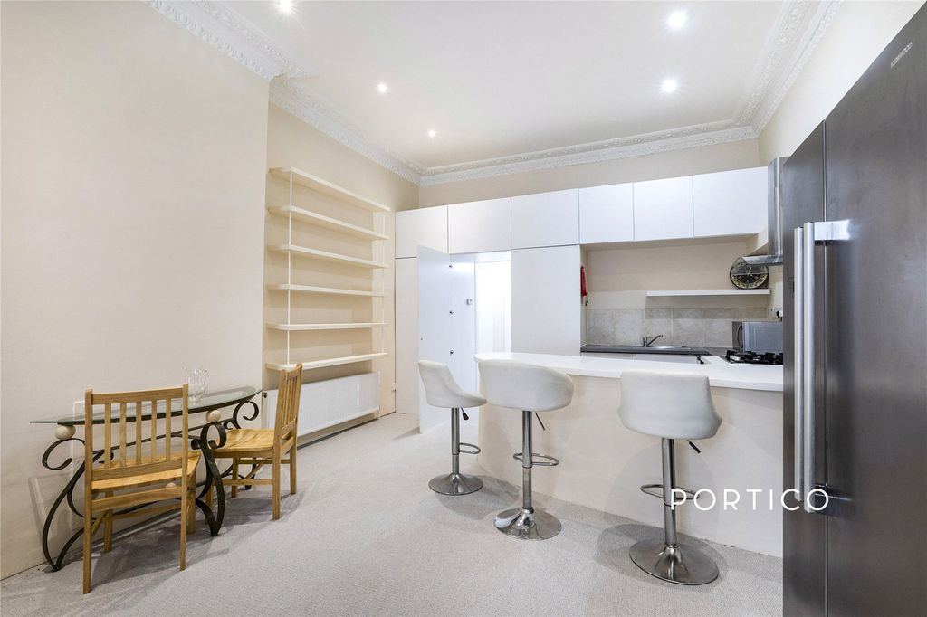 Property photo 2 of 20 Picture No. 02