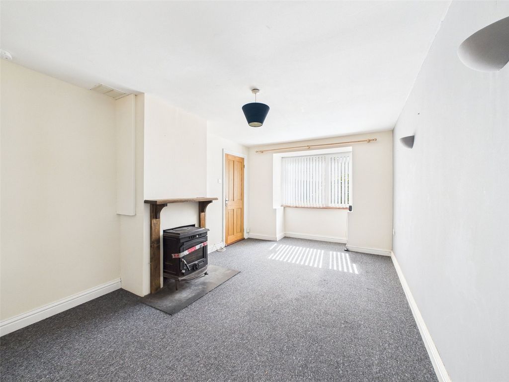 Property photo 2 of 10 Living Room