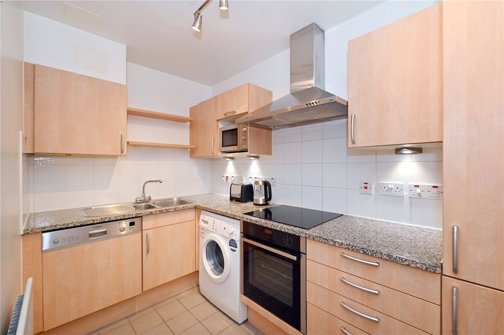 Property photo 3 of 7 Picture No. 04