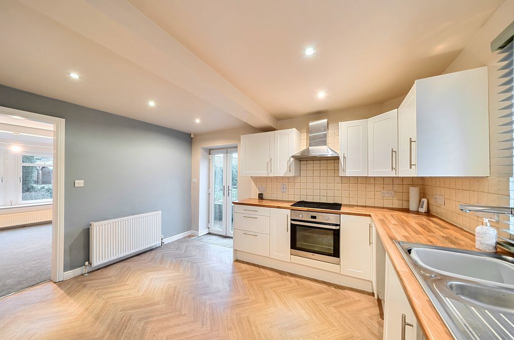 Property photo 2 of 14 1406623-3-6978E43...