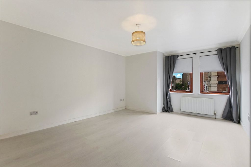 Property photo 2 of 21 Picture No. 04