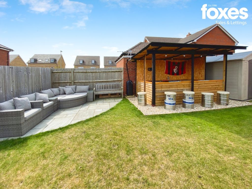 Property photo 3 of 18 4409023