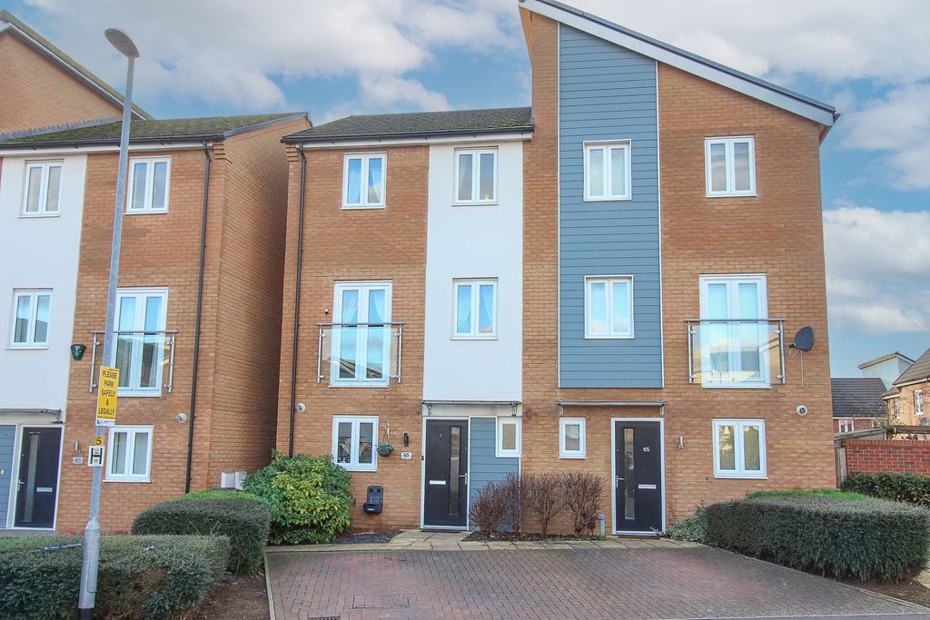 Property photo 1 of 14 Front