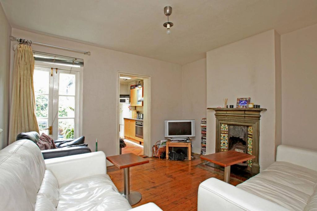 Property photo 2 of 6