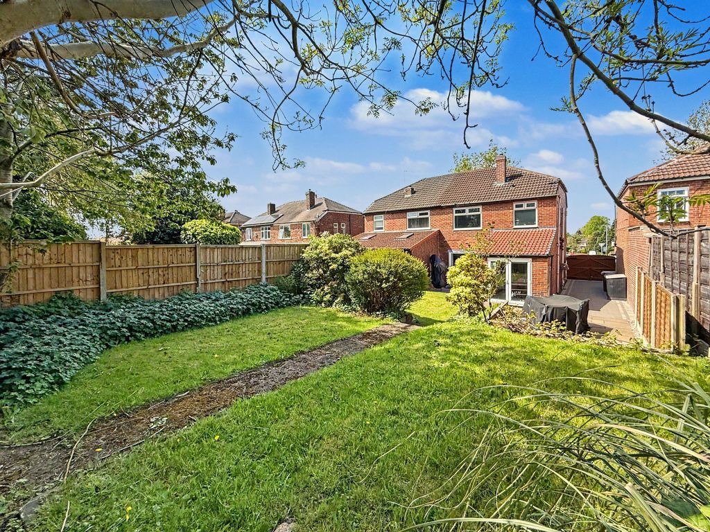 Property photo 2 of 28