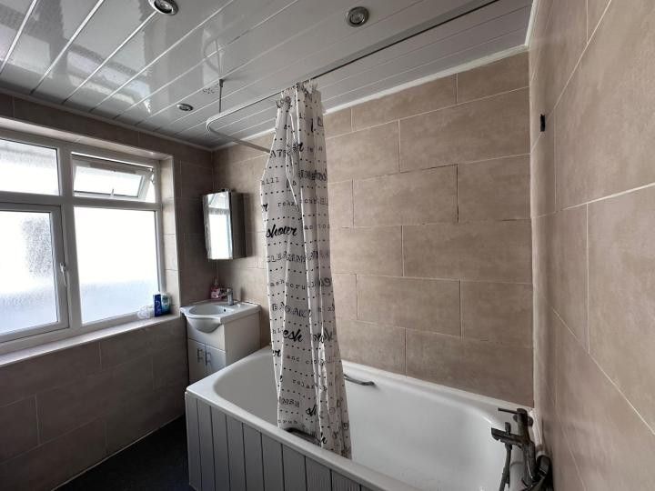 Property photo 3 of 3