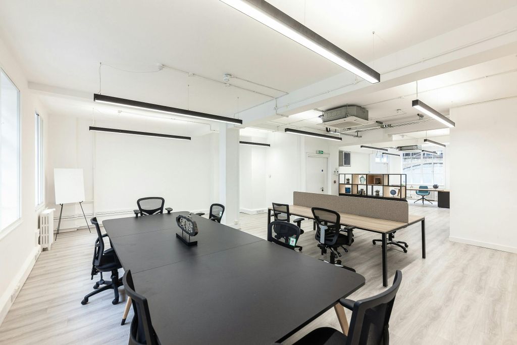 Property photo 1 of 8 Office To Let Fitzrovia The Langham Estate.Jpg