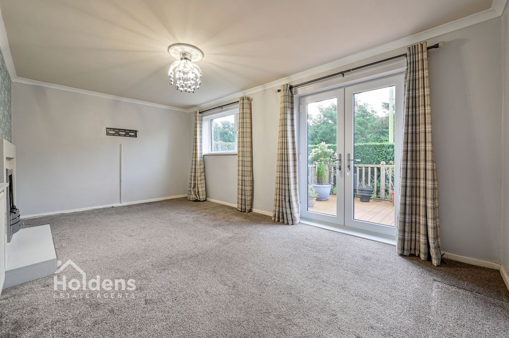 Property photo 3 of 14