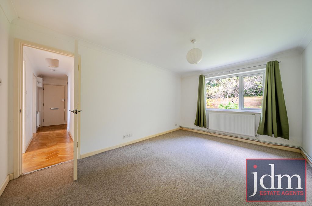 Property photo 3 of 8 Bedroom