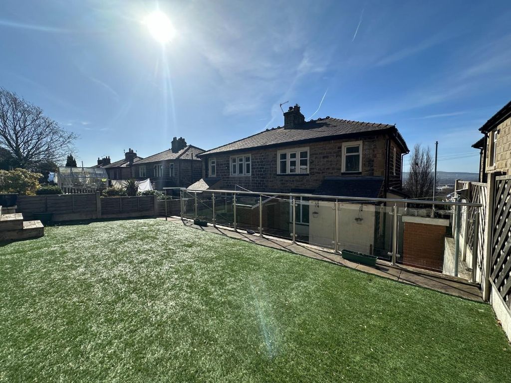 Property photo 2 of 23