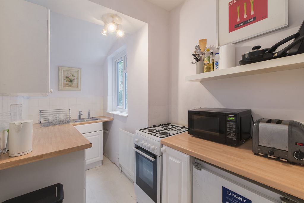 Property photo 2 of 5