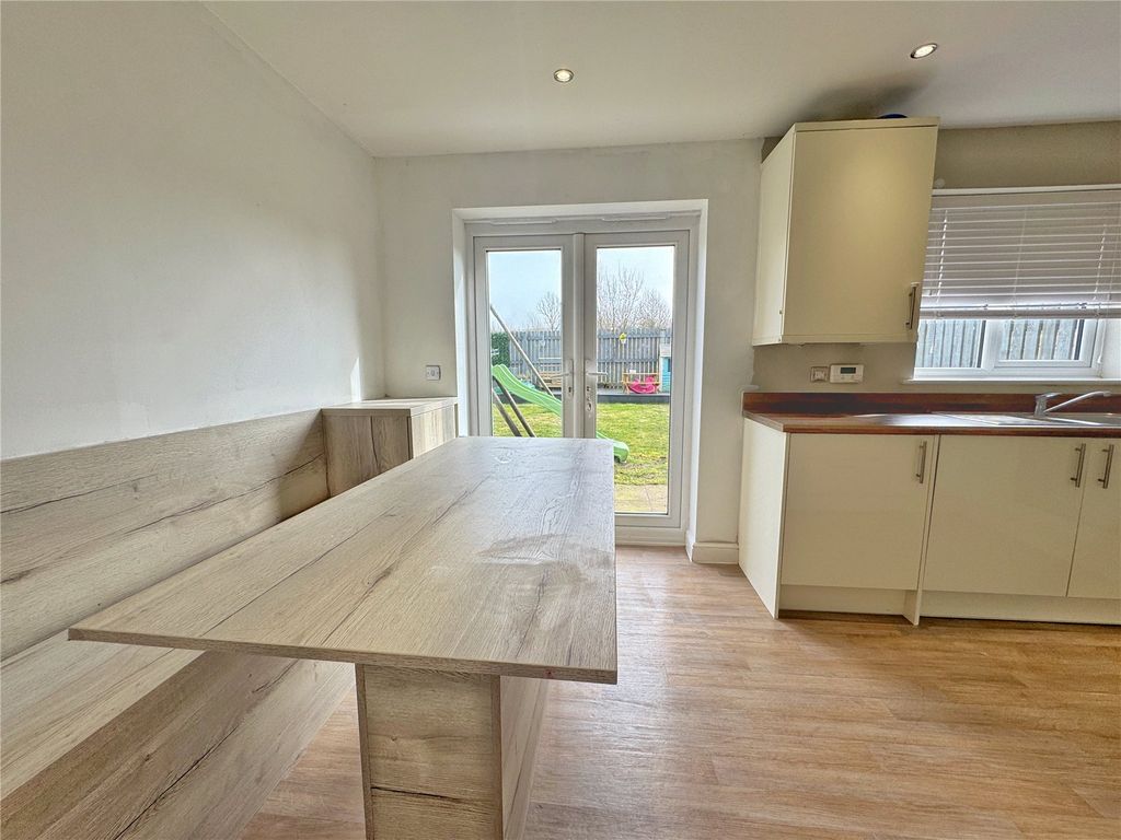 Property photo 3 of 31 Picture No. 08