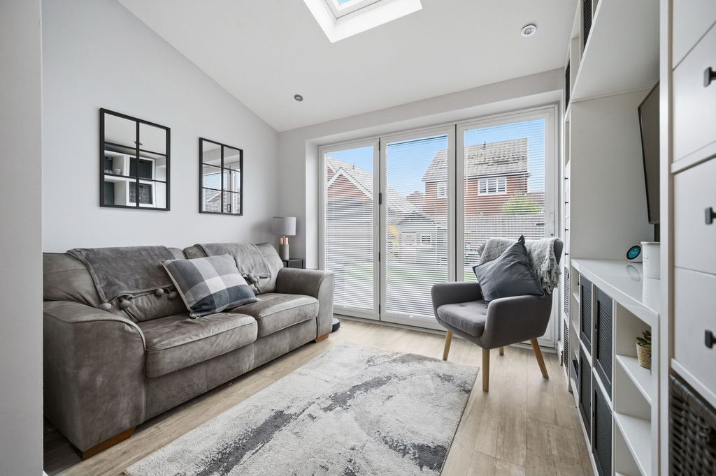 Additional image 13 of 3 bed semi-detached house for saleIvy Close, Trelewis, Treharris CF46