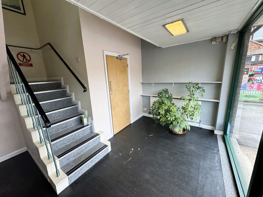 Property photo 2 of 14 Photo 8