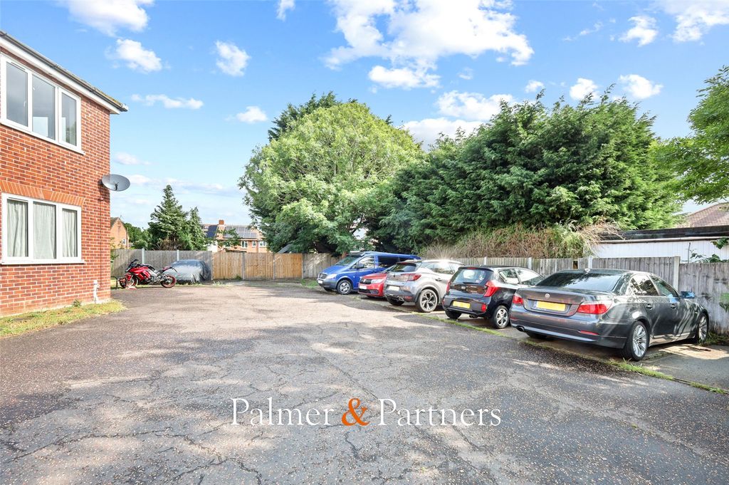 Property photo 3 of 9 Picture No. 11