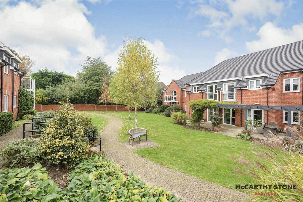 Additional image 18 of 1 bed flat for salePark House, Old Park Road, Hitchin SG5