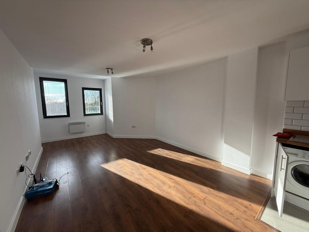 Property photo 2 of 5 Living Room