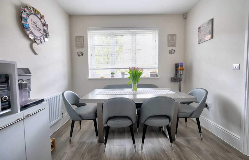 Property photo 3 of 22 Kitchen Table