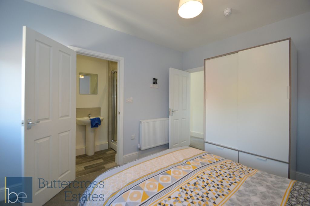 Property photo 3 of 7 Bedroom