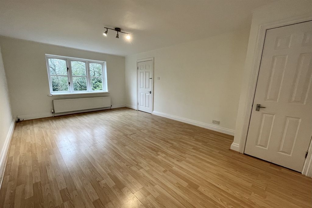 Property photo 3 of 13 Living Room