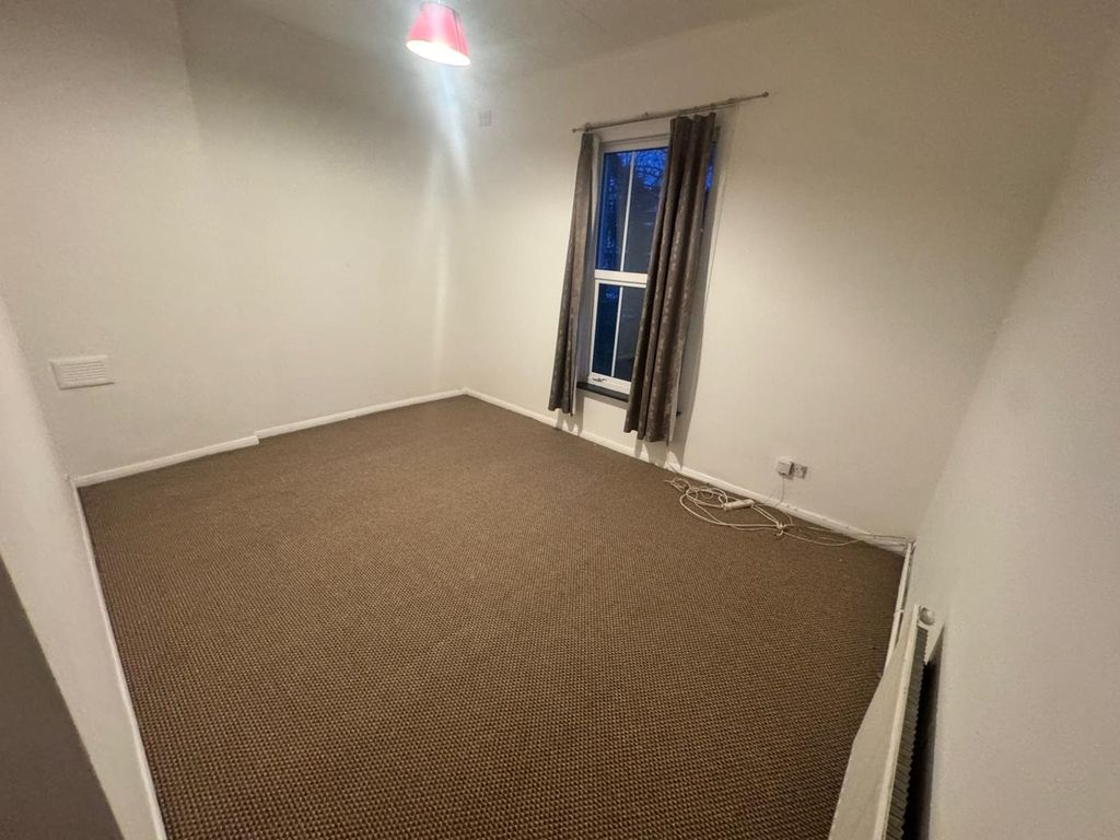 Property photo 2 of 5 Image