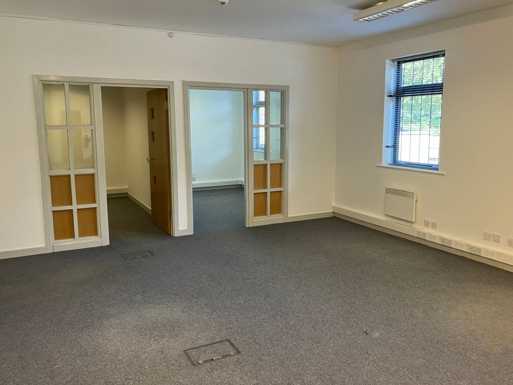 Property photo 3 of 4