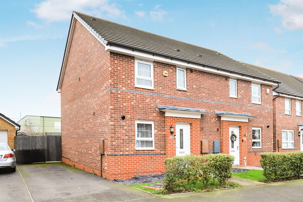 Property photo 1 of 14