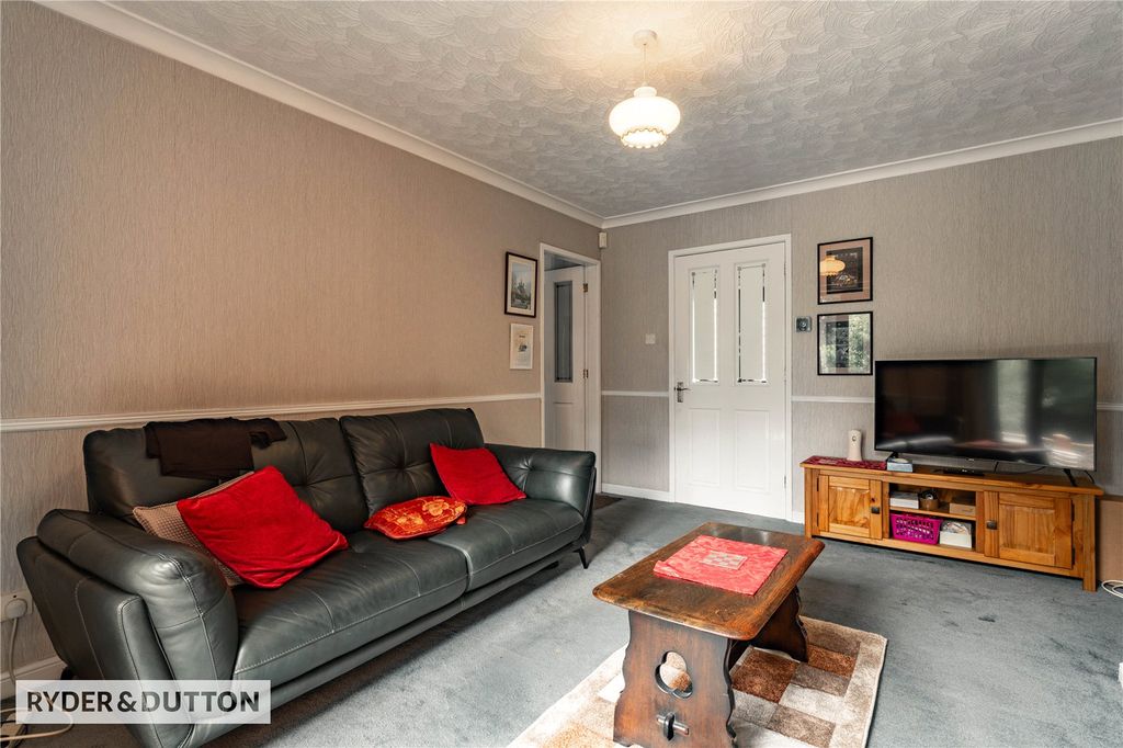 Property photo 3 of 24 Picture No. 01