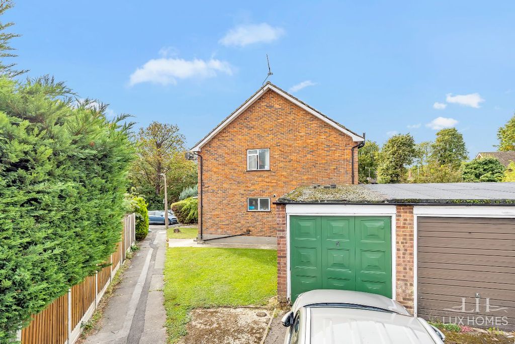 Property photo 2 of 17