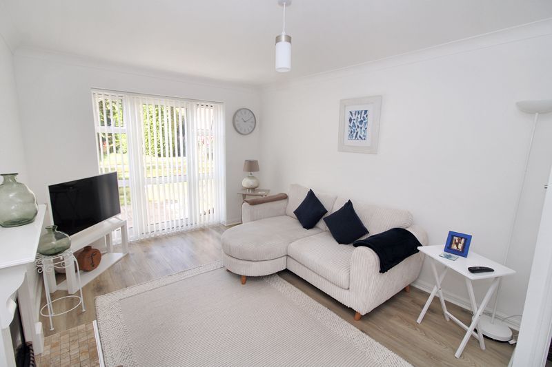 Property photo 3 of 12 Photo 8