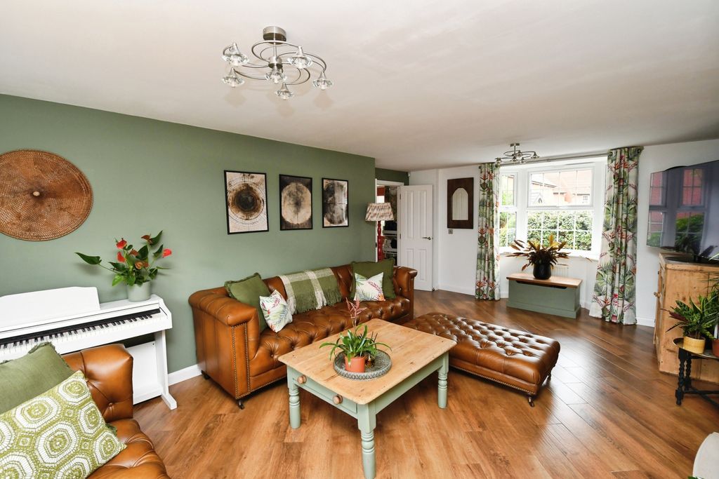 Property photo 2 of 15