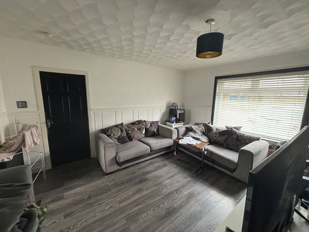 Property photo 2 of 12 Photo 2